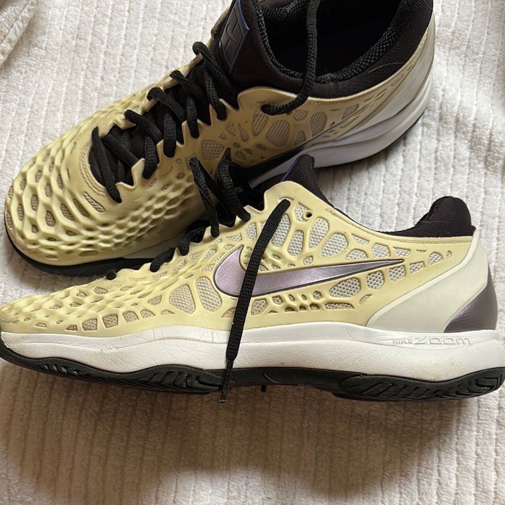 Nike Zoom Cream and Black Athletic Shoes